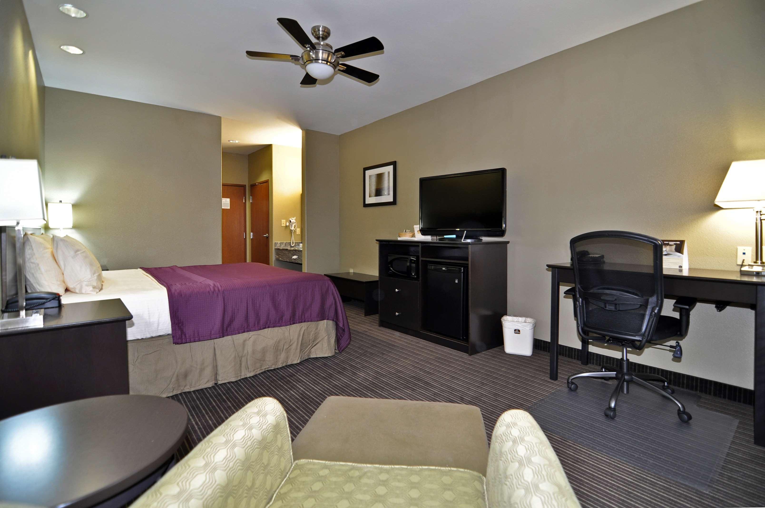 Best Western Giddings Inn & Suites Стая снимка