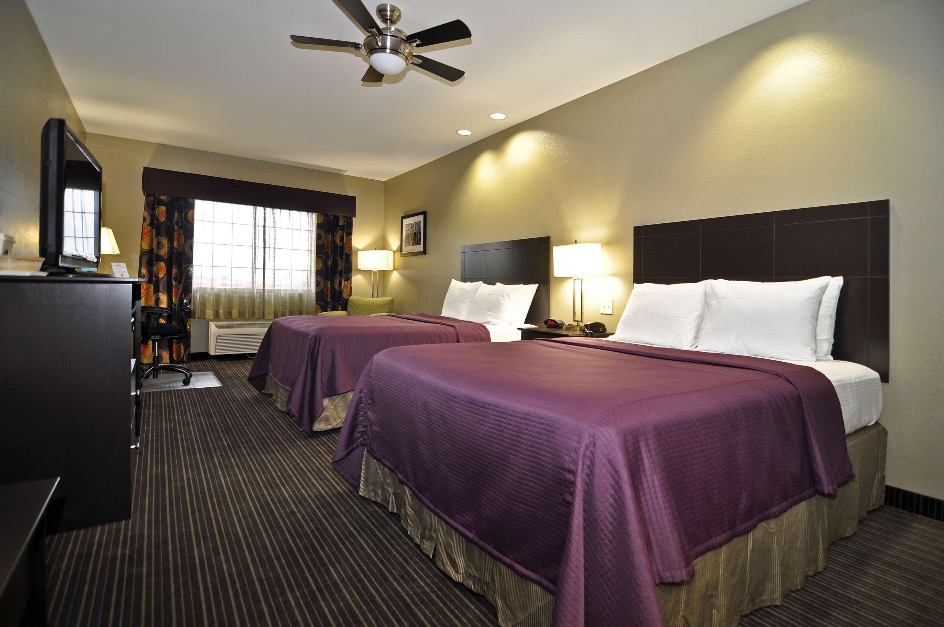 Best Western Giddings Inn & Suites Стая снимка